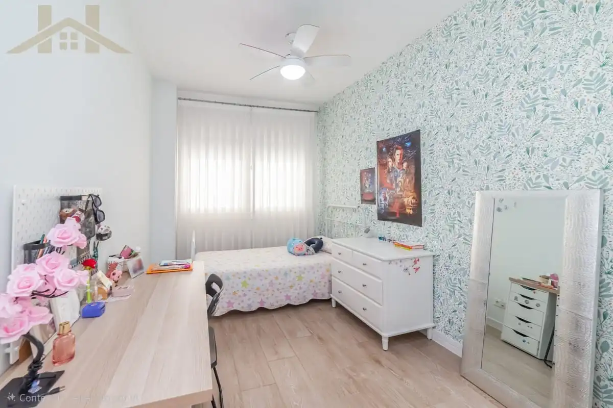 Habitación de Casa adosada en venta en Rivas-Vaciamadrid con Aire acondicionado, Calefacción y Jardín privado