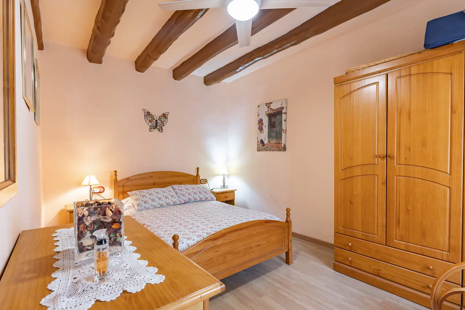 Habitación de Casa adosada en venta en Torrelavit con Calefacción y Terraza