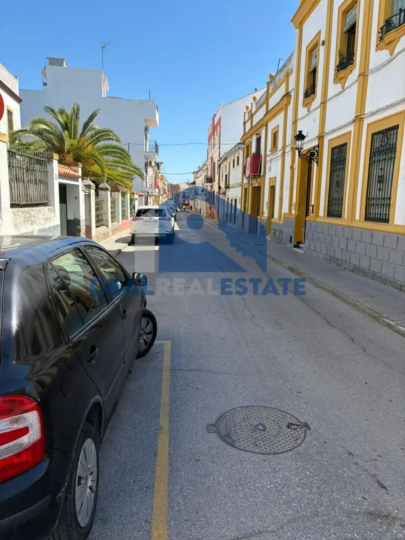 Exterior view of Garage for sale in La Algaba