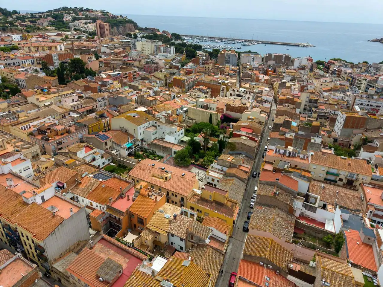Vista exterior de Pis en venda en Sant Feliu de Guíxols amb Balcó