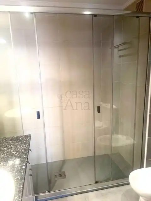 Piso de alquiler en San Pedro de Deusto - La Ribera