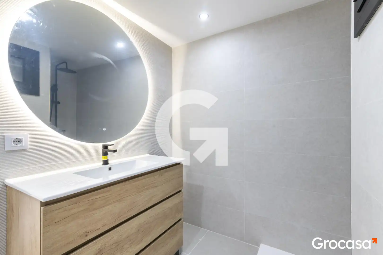 Baño de Piso en venta en Molins de Rei con Aire acondicionado, Calefacción y Horno
