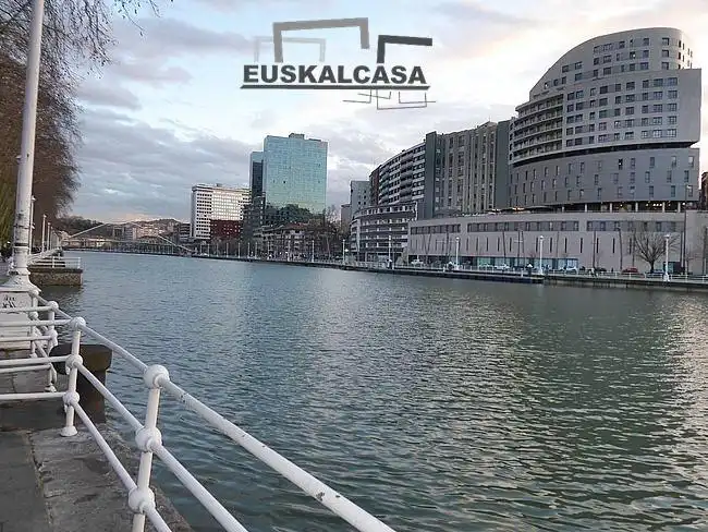Piso en venta en Bilbao  con Calefacción