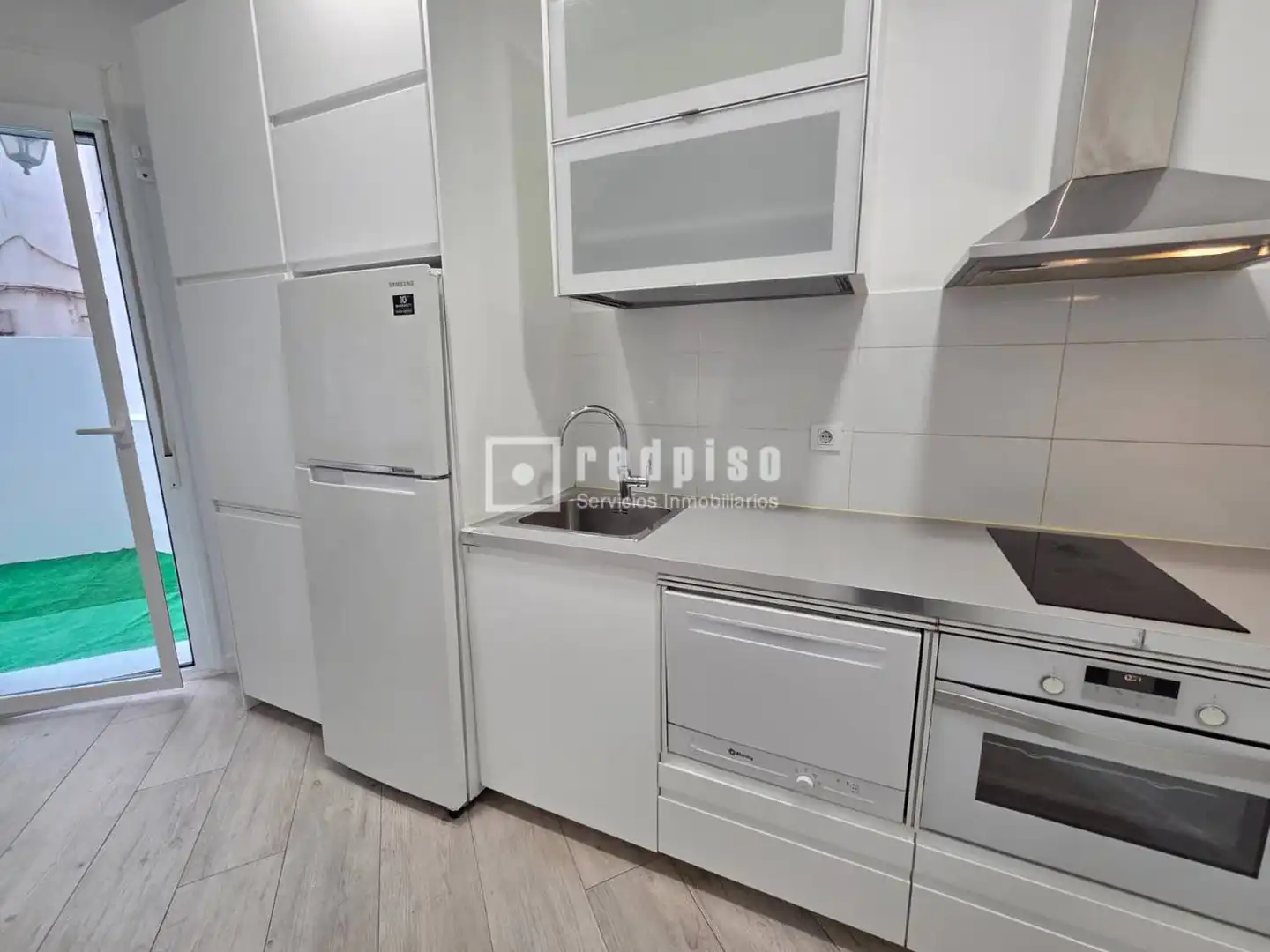 Cuina de Estudi de lloguer en Madrid amb Terrassa