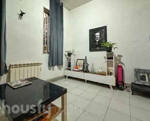 Sala d'estar de Pis en venda en  Madrid Capital