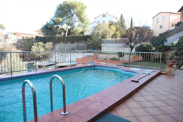 Casa-chalet en Venta en Montflorit