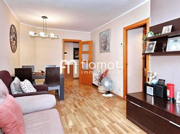 Piso con balcón en venta en De Juan Valera