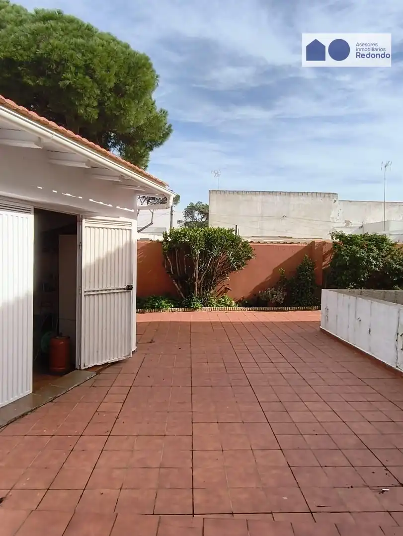 Vista exterior de Casa o chalet en venta en Punta Umbría