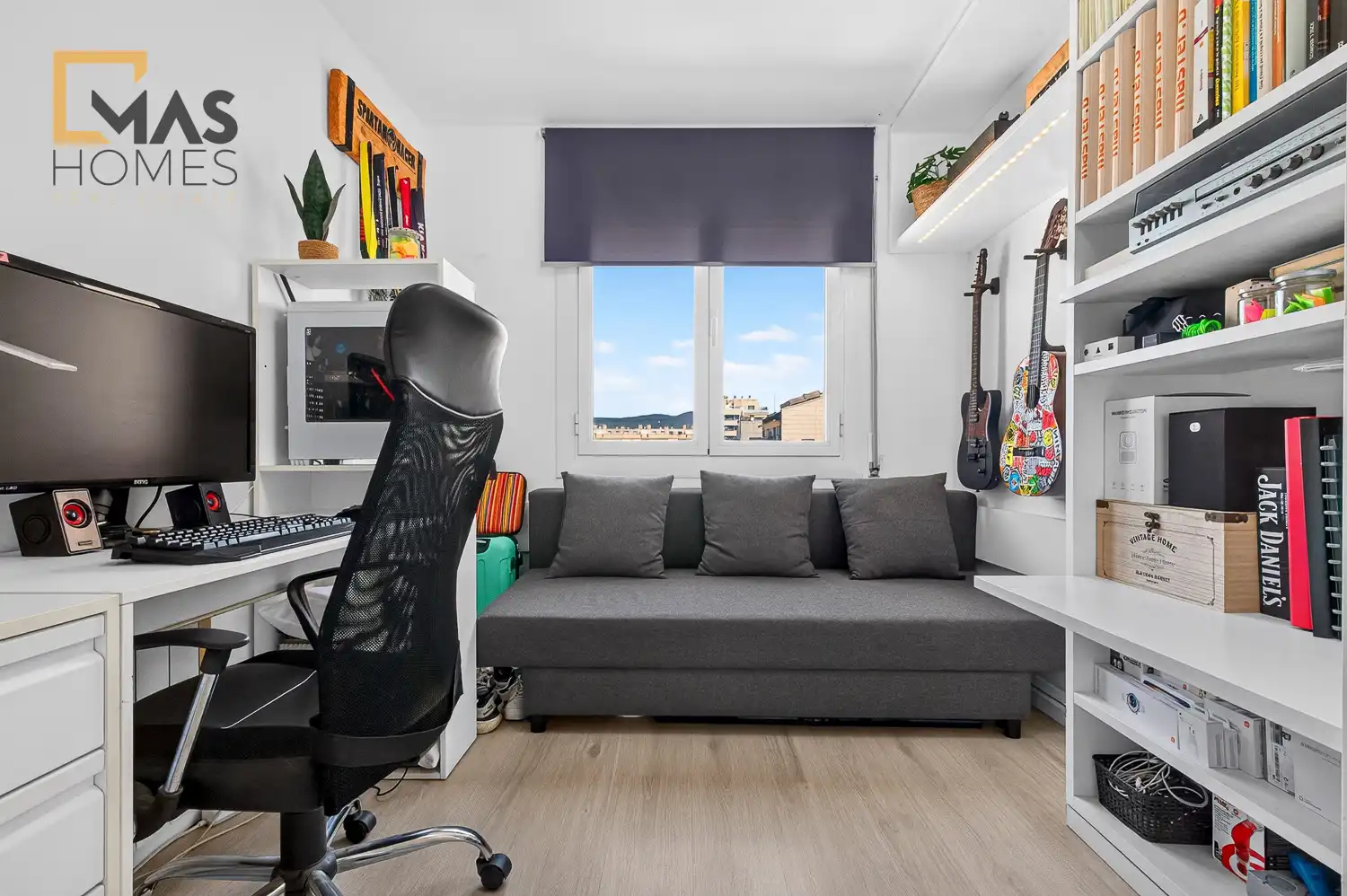 Sala d'estar de Àtic en venda en Terrassa amb Calefacció, Terrassa i Balcó