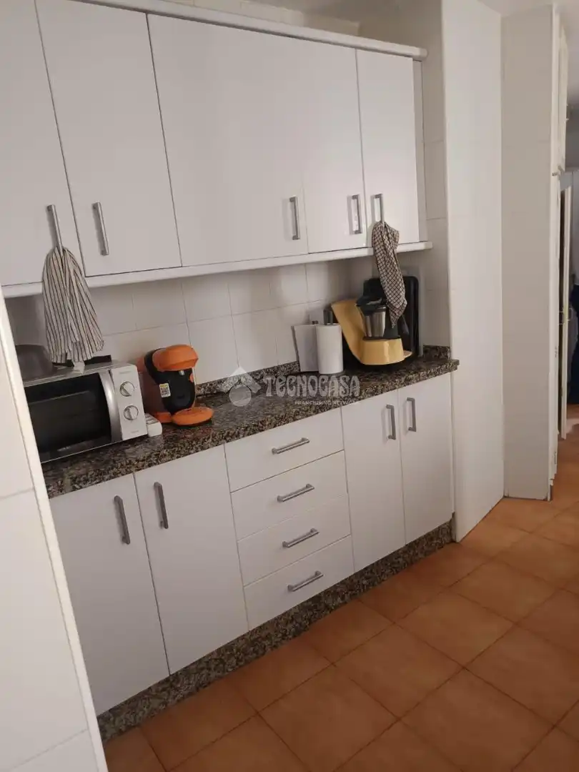 Cocina de Piso en venta en Sevilla con Aire acondicionado, Terraza y Trastero