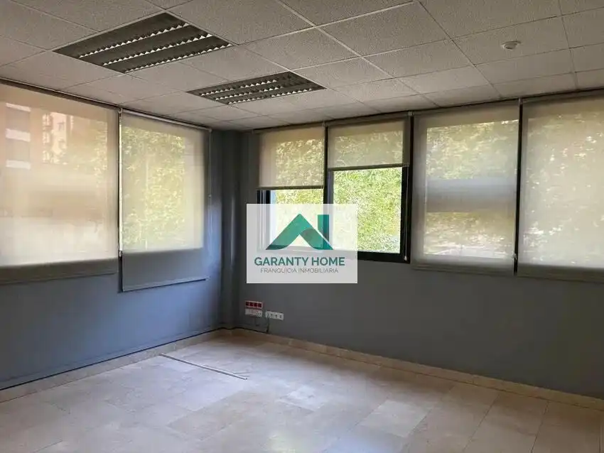 Büro zum Verkauf in Parquesol