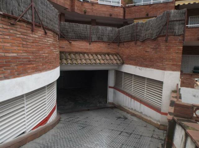 Garaje en Venta en C/ Dr. Coll, nº 22-24-26, Pl Sótano 3, Plaza nº 20 en La Font d'en Fargues