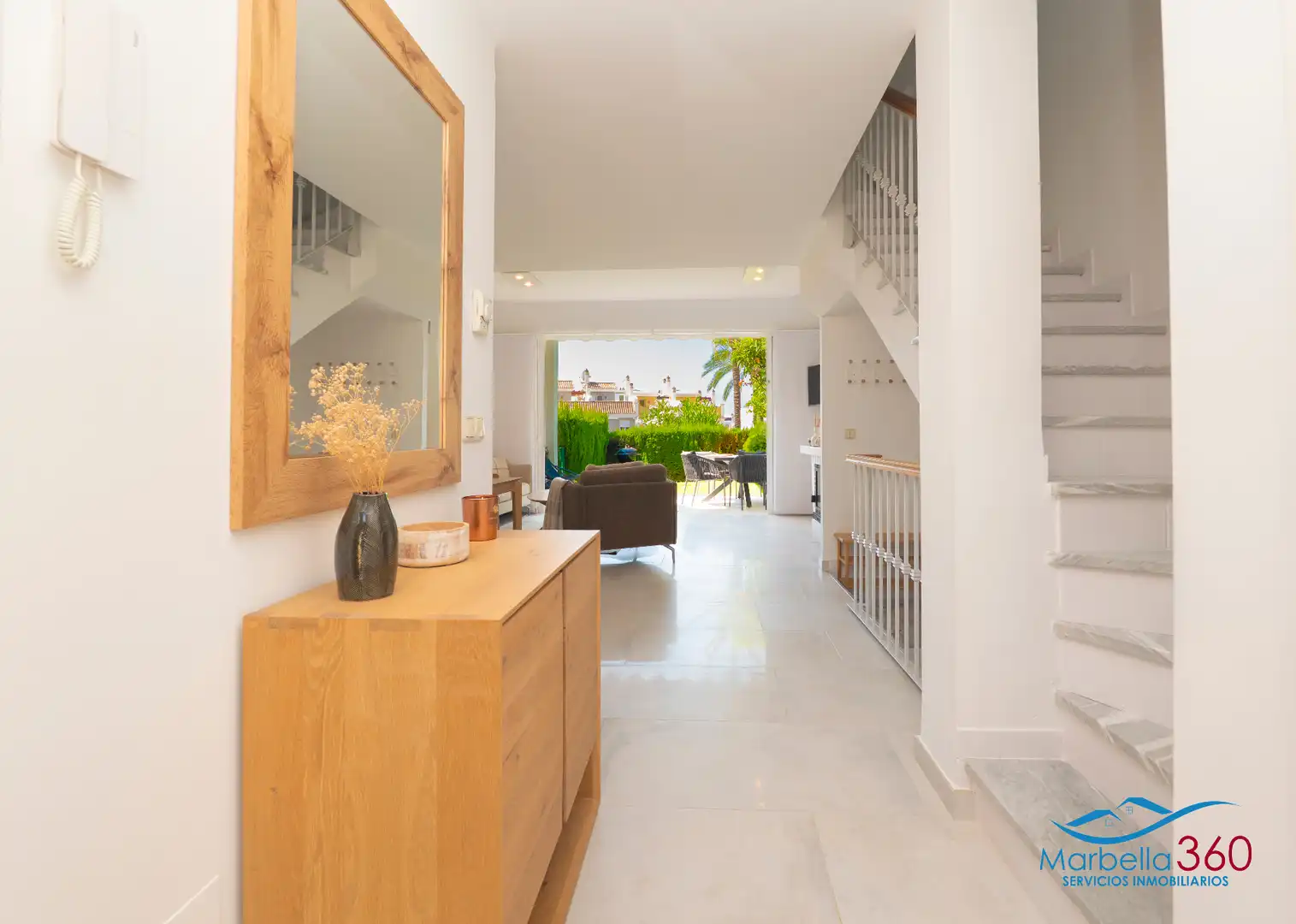 Casa adosada en venta en Marbella con Aire acondicionado, Calefacción y Jardín privado