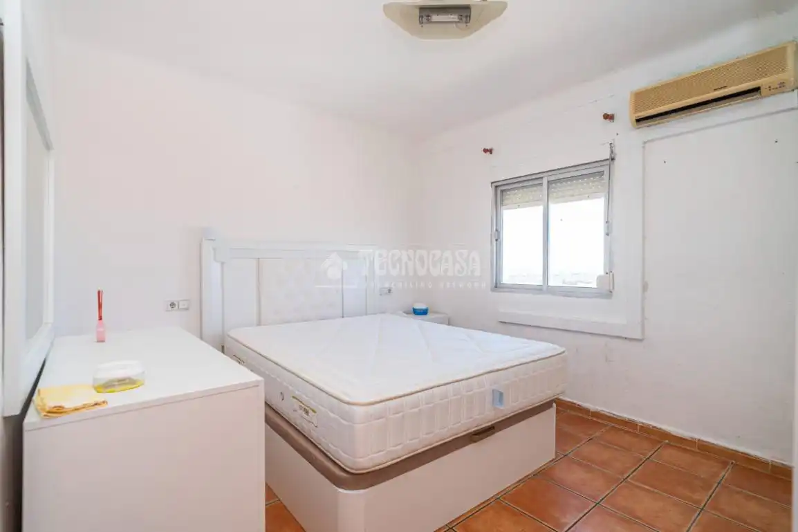 Bedroom of Flat for sale in Linares