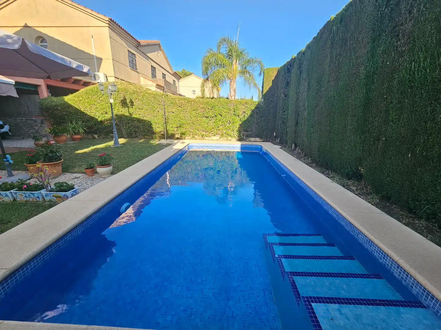 Casa aparellada amb piscina en venda a Loreto, imagen 2