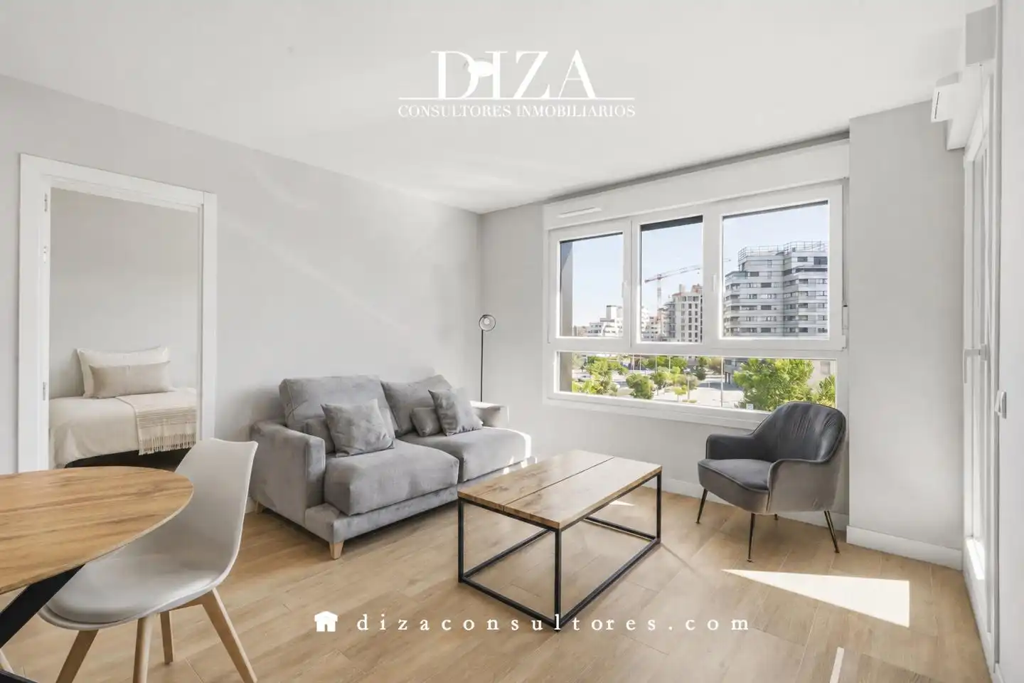 Living room of Flat for rent in Madrid  with Air Conditioner, Heating and Terrace