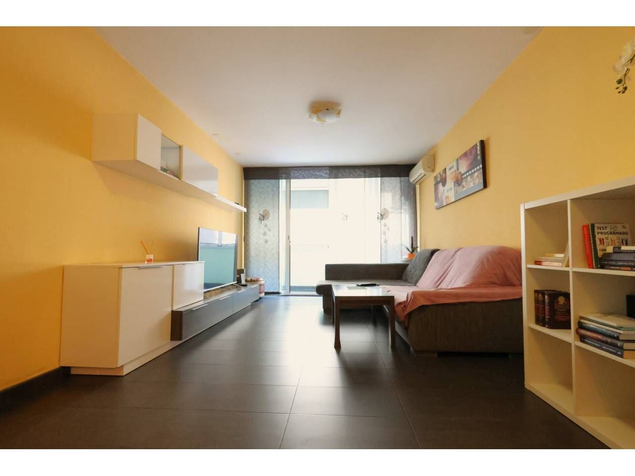 Piso en venta en L'Hospitalet de Llobregat con Aire acondicionado y Balcón