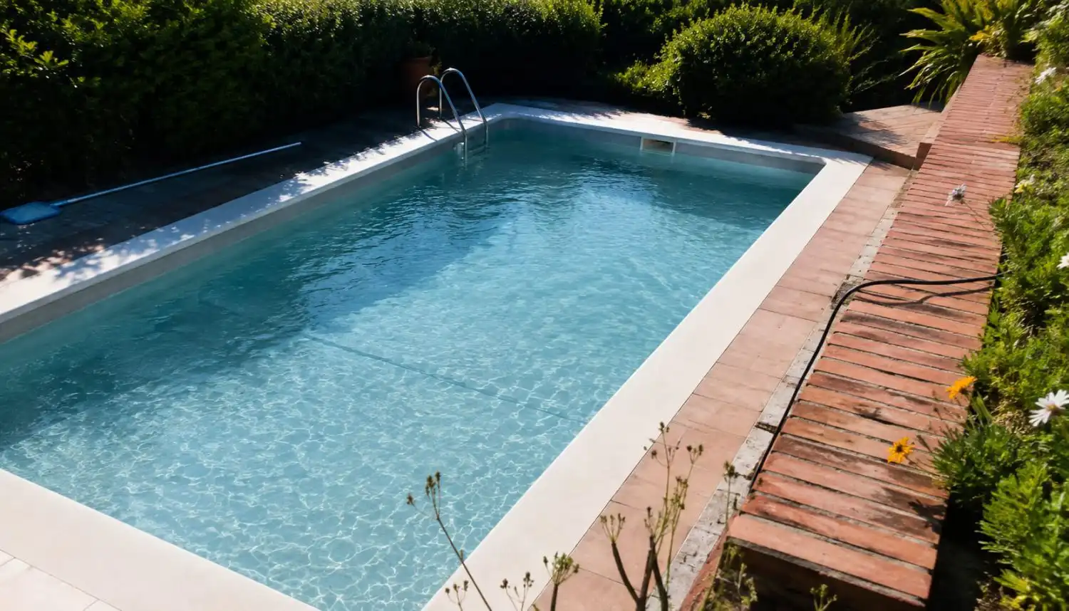 Piscina de Casa o xalet en venda en Bescanó amb Calefacció, Terrassa i Traster