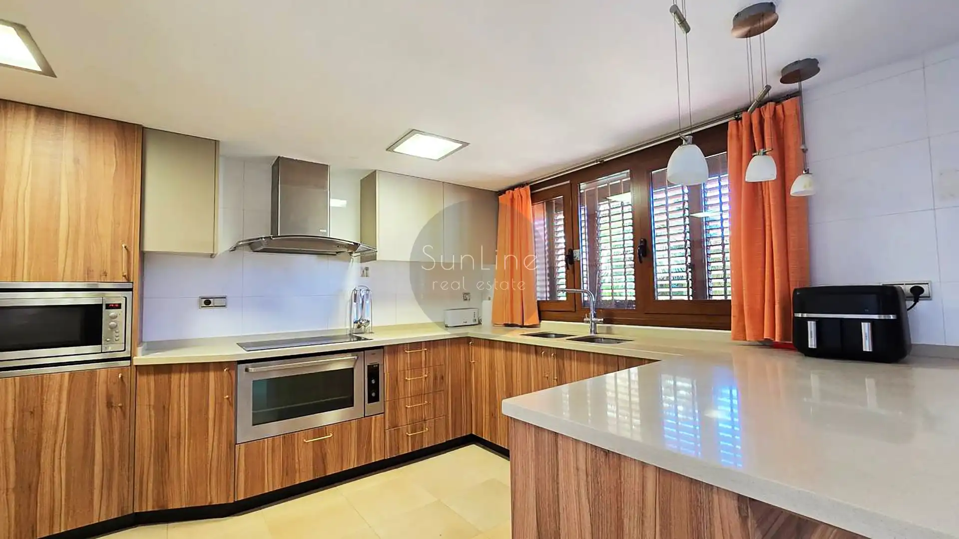 House with pool for sale in Carrer Font de la Carrasquera, imagen 50