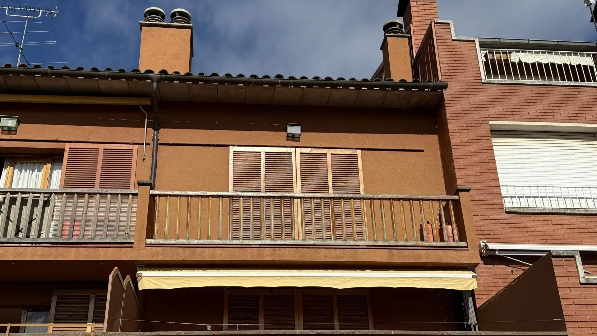 Vista exterior de Pis en venda en L'Estany amb Terrassa