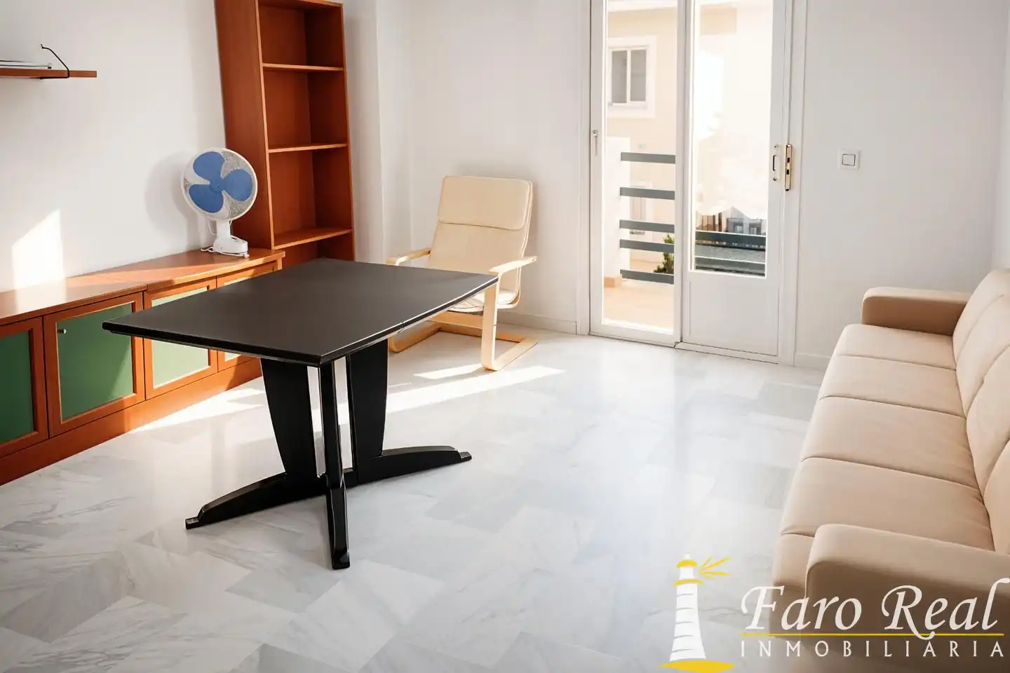 Sala d'estar de Apartament en venda en Sanlúcar de Barrameda