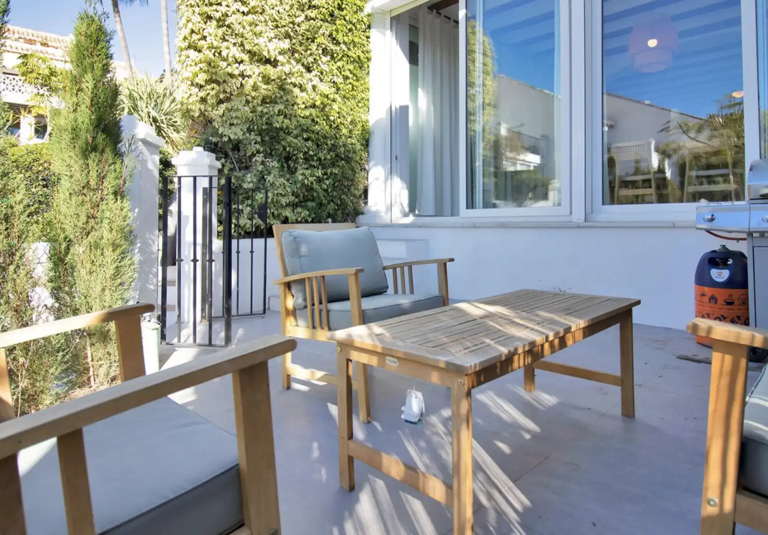 Terraza de Casa adosada en venta en Marbella con Aire acondicionado, Jardín privado y Terraza