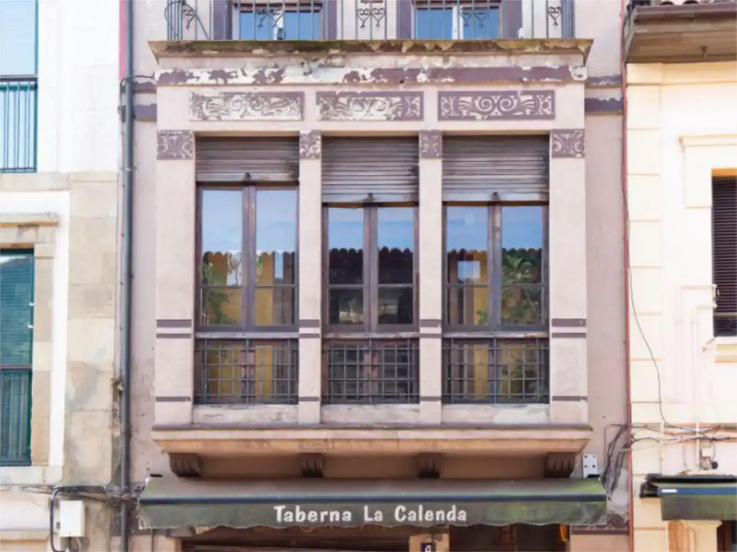 Vista exterior de Casa adosada en venda en Avilés
