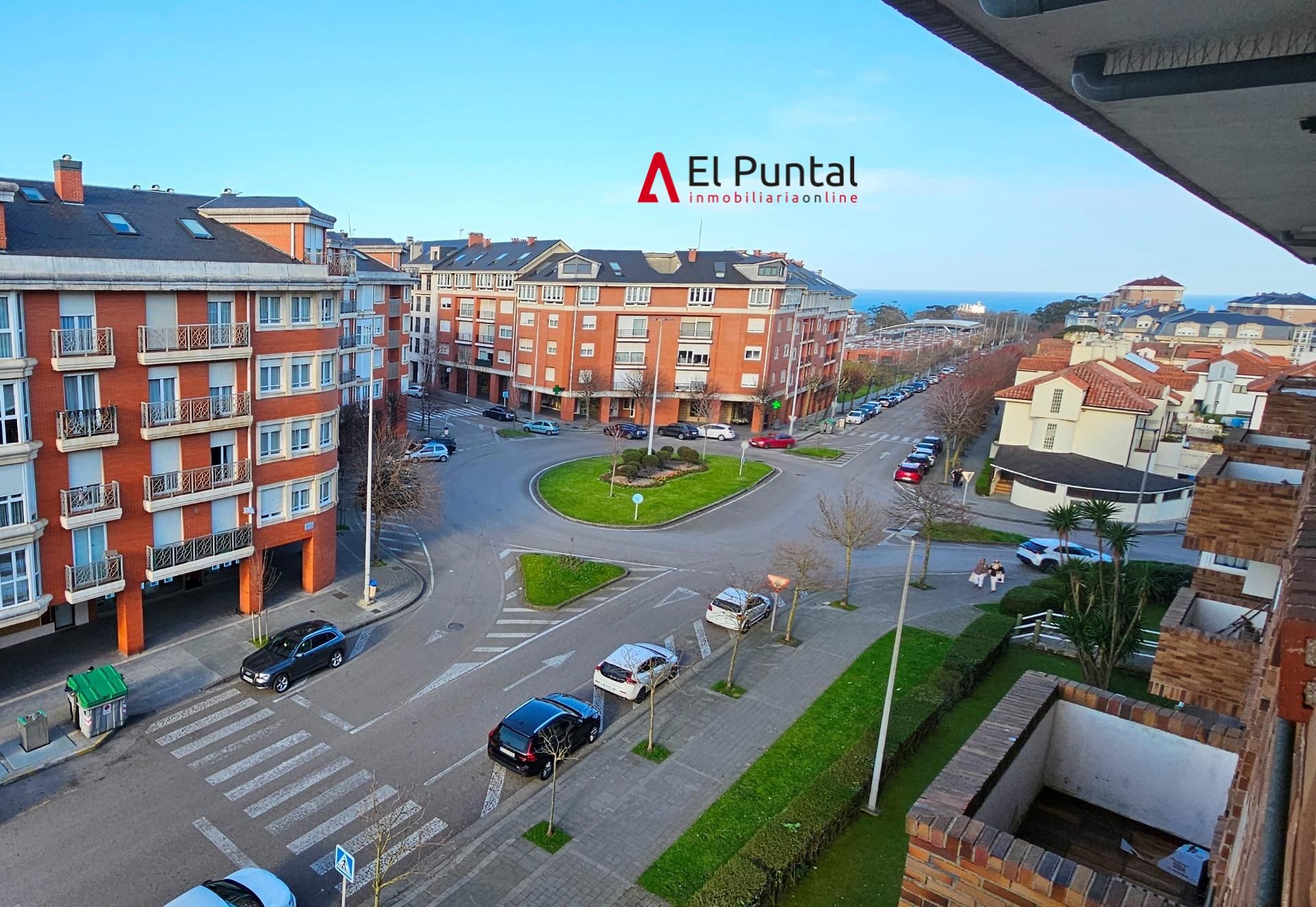 Vista exterior de Àtic en venda en Santander amb Calefacció, Terrassa i Traster