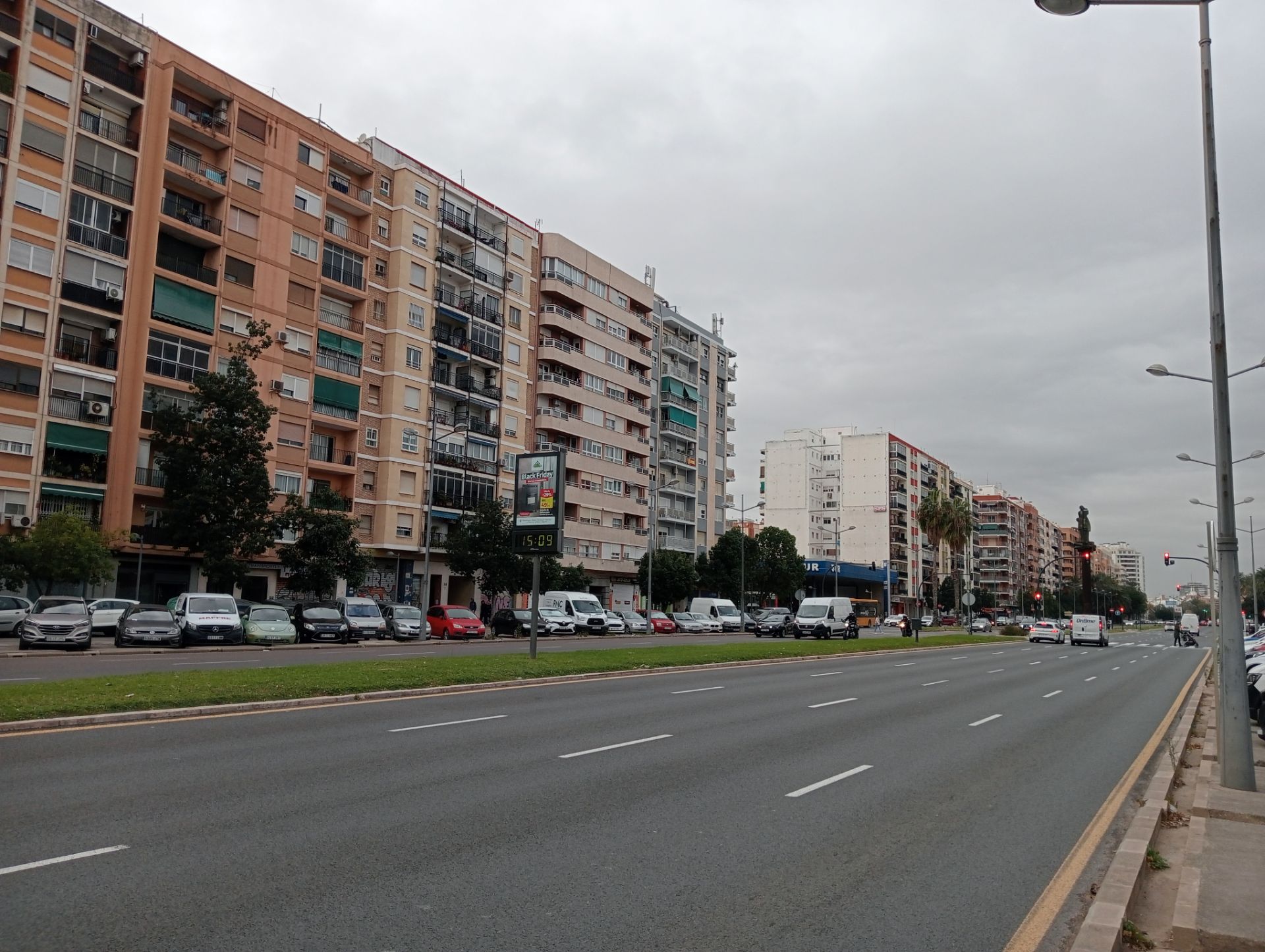 Exterior view of Flat for sale in  Valencia Capital  with Parquet flooring, Oven and Balcony
