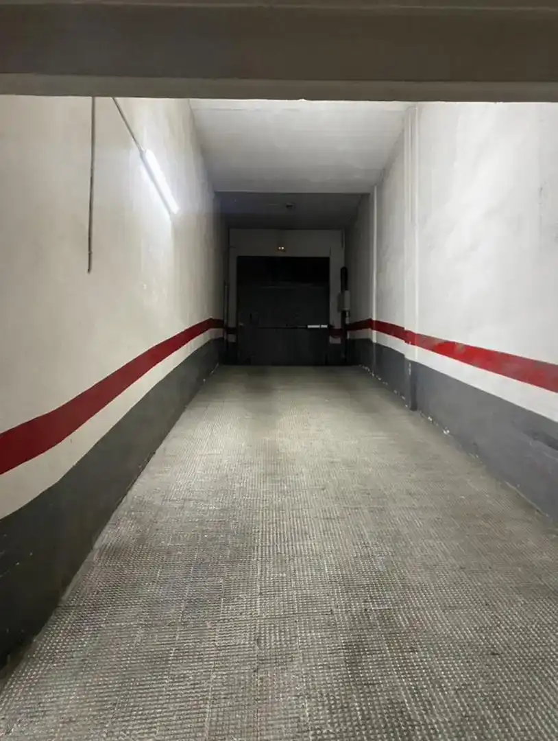 Garage for rent in Zona Alta