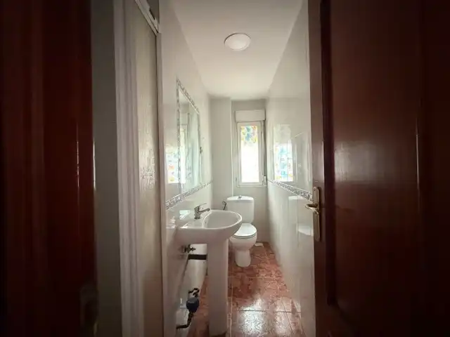 Flat for sale in Calle de los Bascones, imagen 18