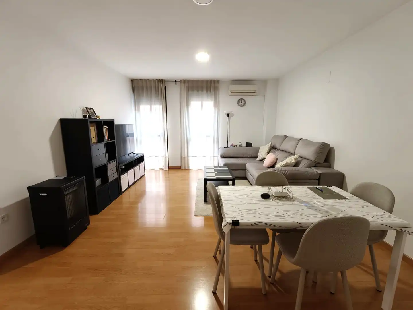 Sala d'estar de Pis en venda en Yuncler amb Aire condicionat i Traster