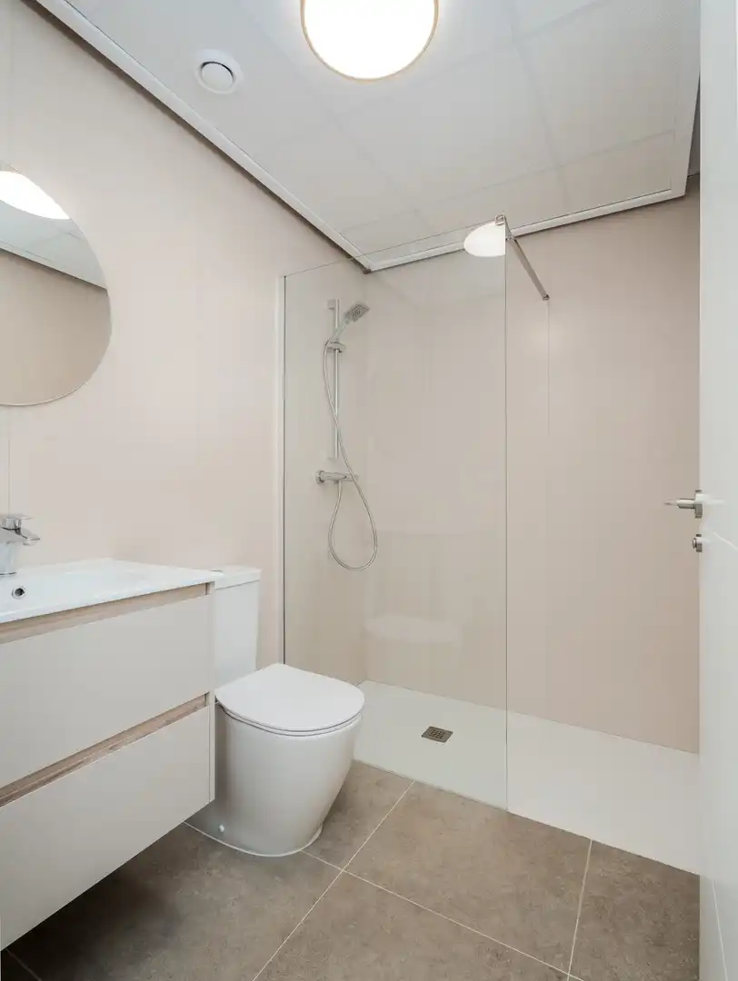 Bathroom of Flat for sale in Orihuela  with Air Conditioner, Terrace and Furnished