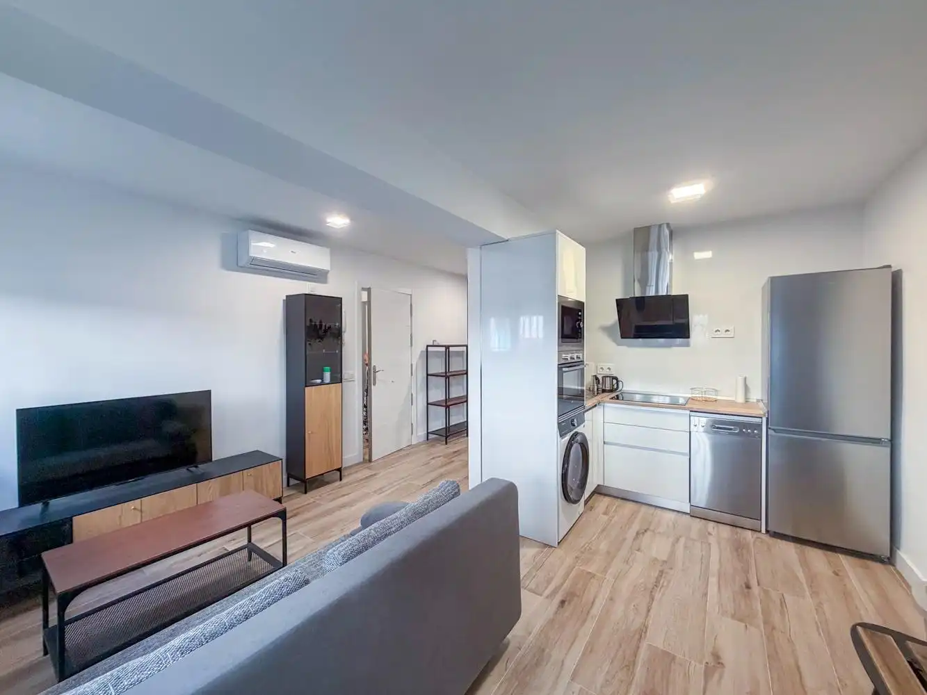 Living room of Lofts for rent in Madrid  with Air Conditioner, Heating and Furnished