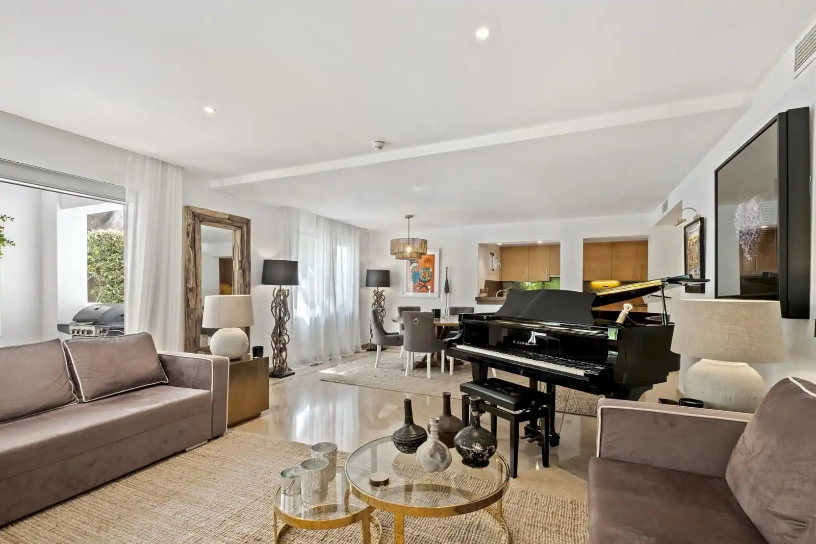 Piso con piscina en venta en Río Real - Los Monteros, imagen 3