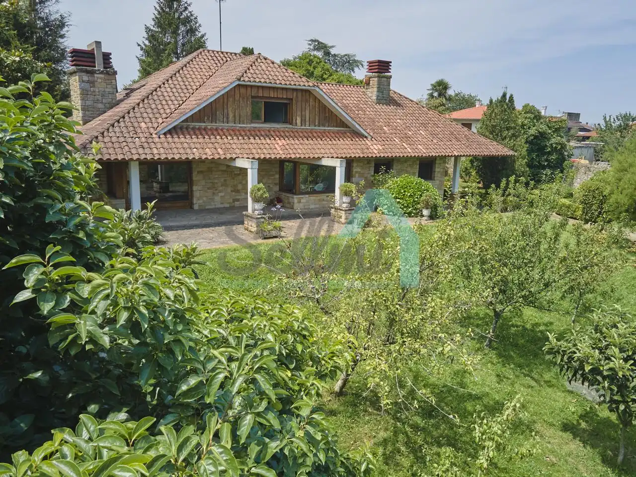 Jardí de Casa o xalet en venda en Gijón  amb Aire condicionat, Jardí privat i Parquet