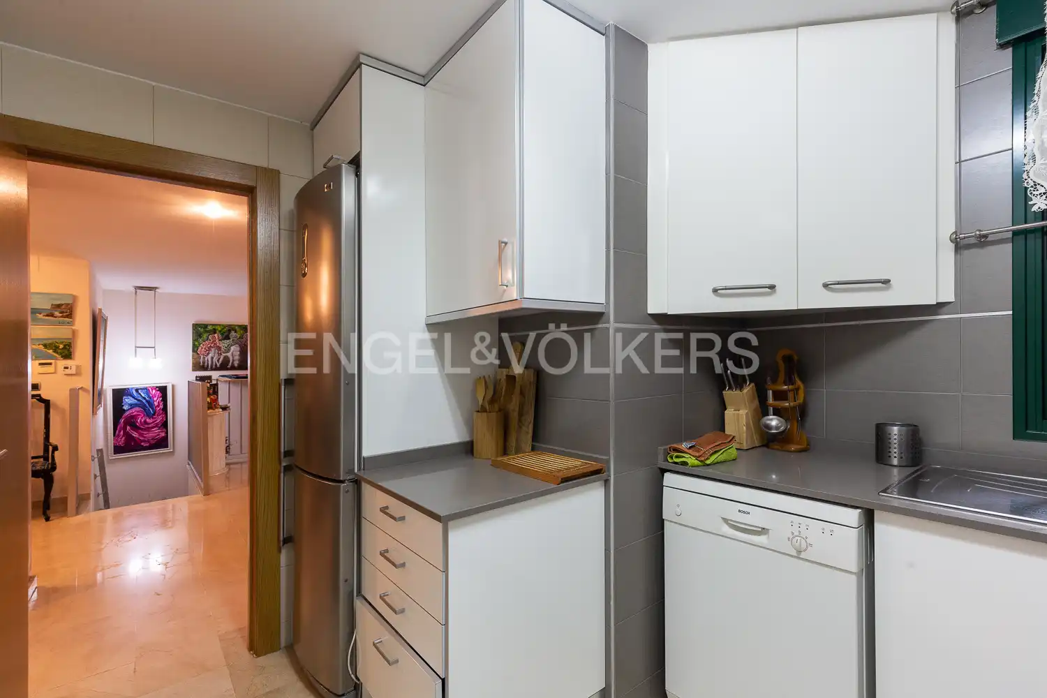 Cocina de Casa adosada en venta en Valencia con Aire acondicionado, Calefacción y Jardín privado