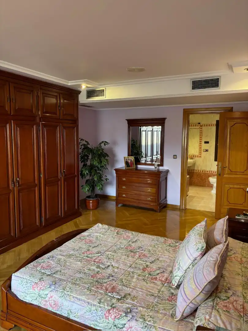 Dormitori de Àtic en venda en Jaén amb Aire condicionat, Calefacció i Parquet