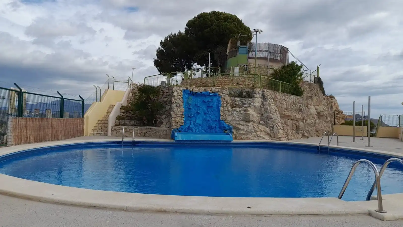 Piscina de Pis de lloguer en Playa Poniente
