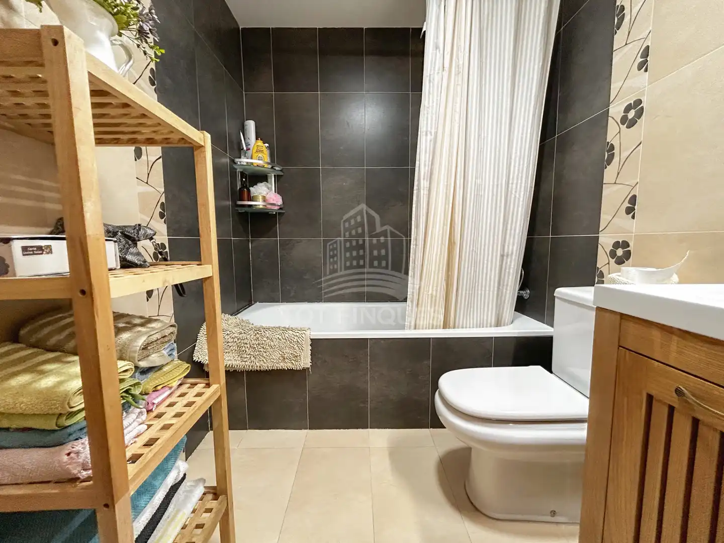 Bathroom of Houses for sale in El Rourell  with Air Conditioner, Heating and Private garden