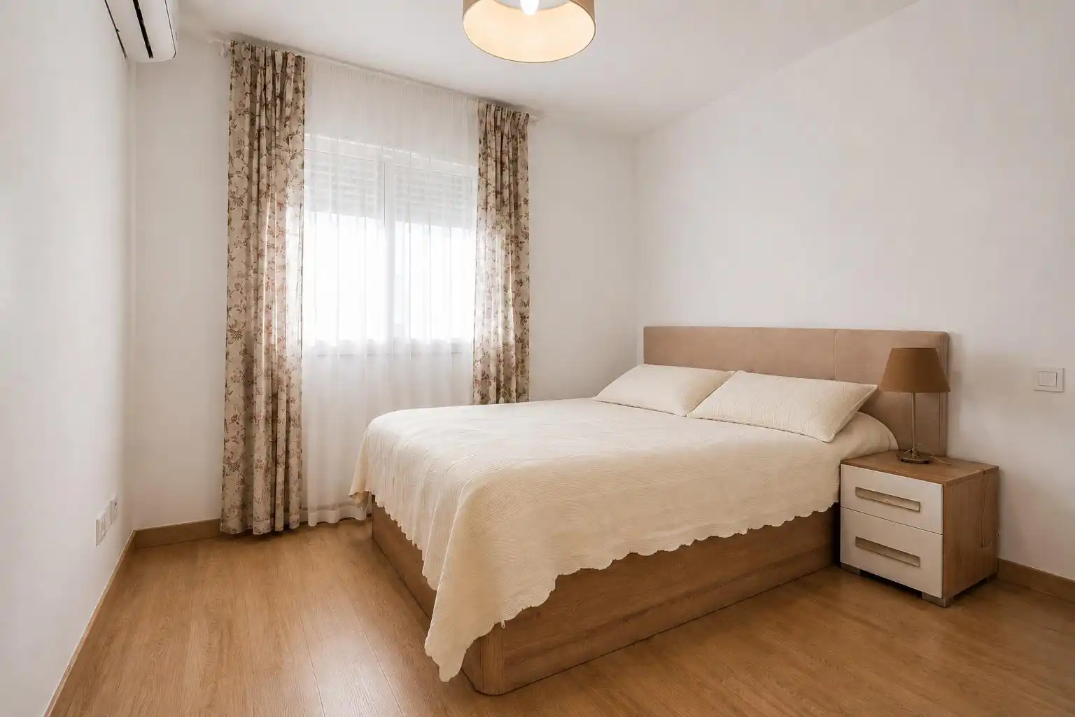 Habitación de Apartamento en venta en Cambrils con Aire acondicionado, Calefacción y Terraza