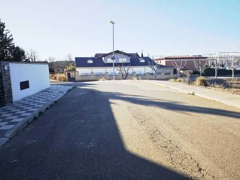 Vista exterior de Casa adosada en venta en Ariza con Jardín privado, Terraza y Balcón