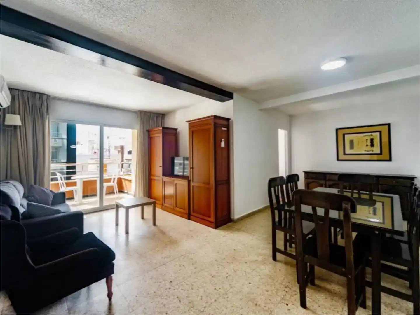 Wohnzimmer von Wohnungen zur Miete in Benidorm mit Klimaanlage und Balkon