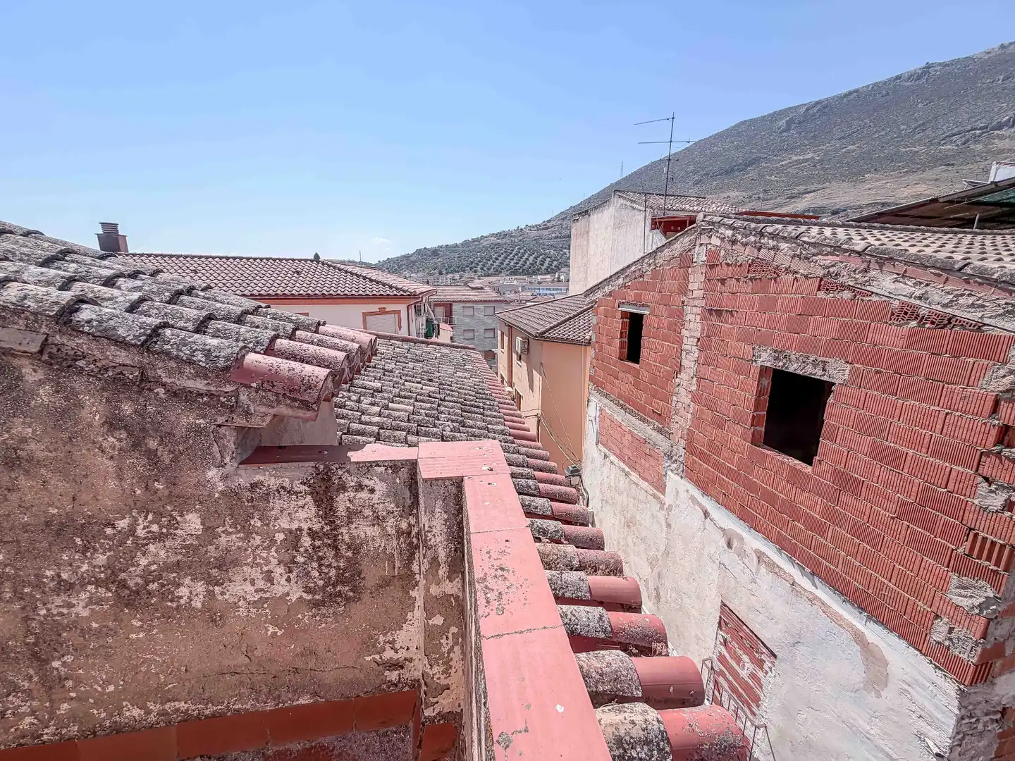 Außenansicht von Country house zum Verkauf in Loja mit Balkon