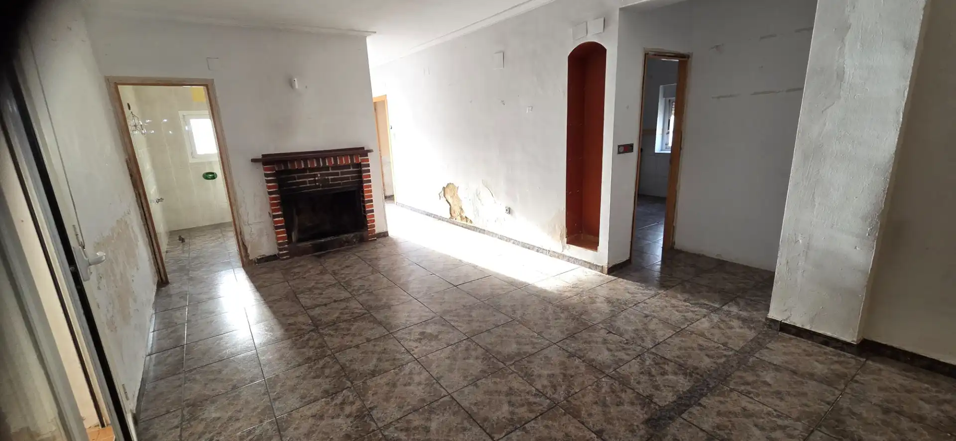 Detached homes for sale in Villena