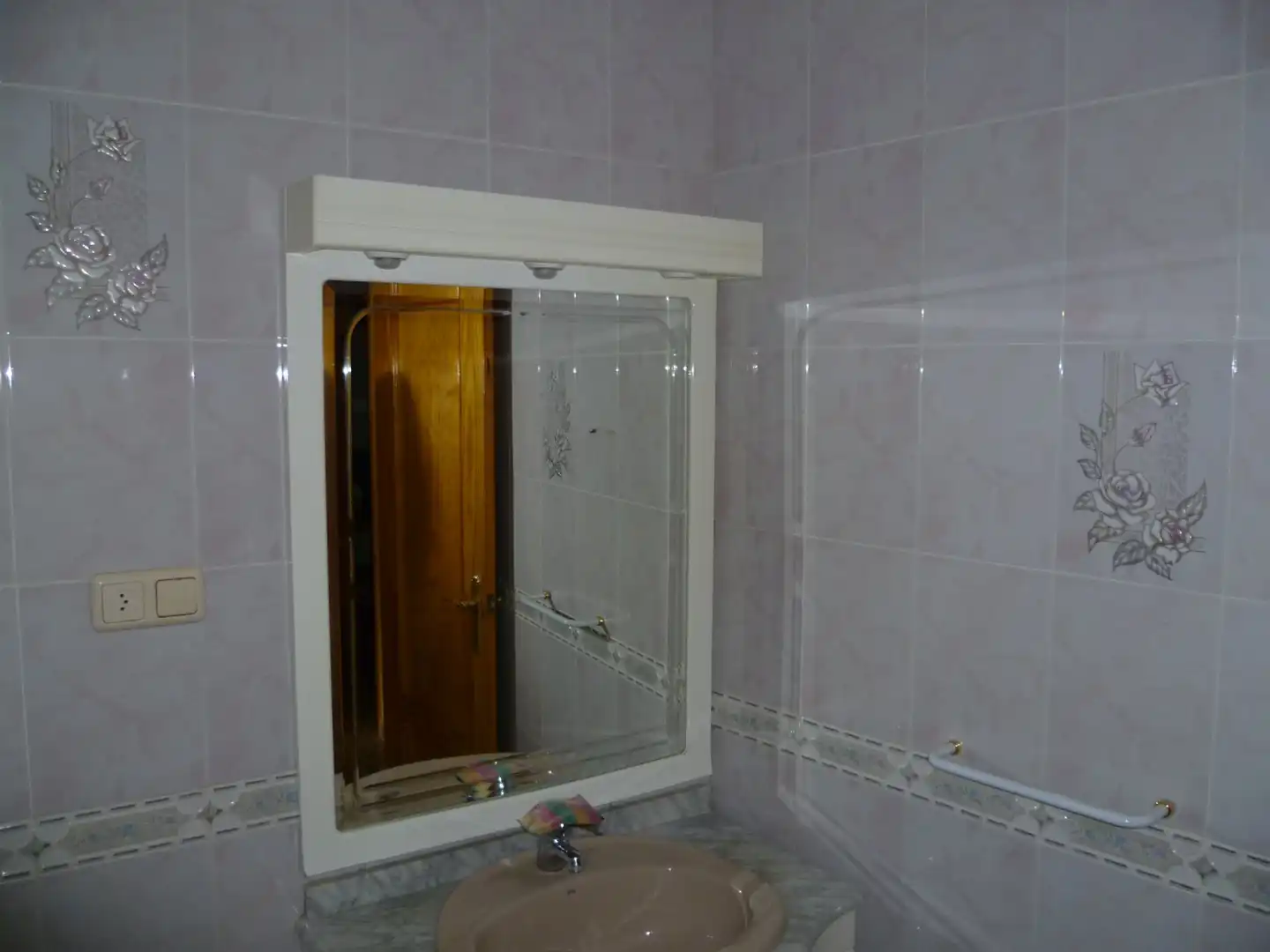 Bathroom of Houses for sale in Siles  with Air Conditioner, Terrace and Furnished