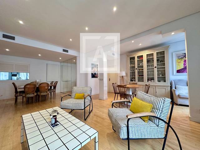 Piso en Venta en DE FUENCARRAL en Justicia - Chueca