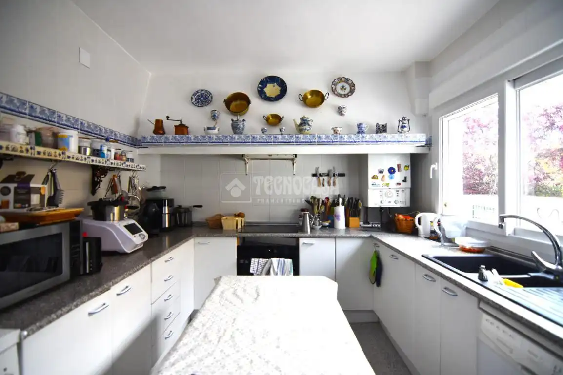 Cocina de Casa o chalet en venta en Villaviciosa de Odón con Aire acondicionado, Calefacción y Jardín privado