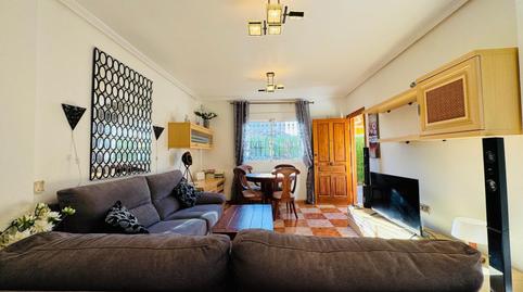 Foto 3 de Casa o xalet en venda a Calle Chile, Villamartín - Las Filipinas, Alicante