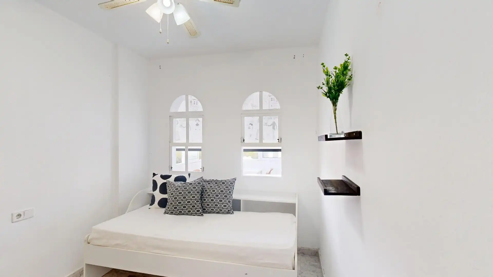 Habitación de Casa o chalet en venta en Orihuela con Terraza, Amueblado y Balcón
